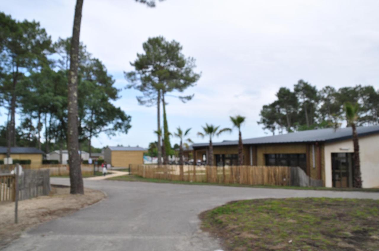 Mobilhome Cote Landaise Les Dunes De Contis 4 Saint-Julien-en-Born Eksteriør billede